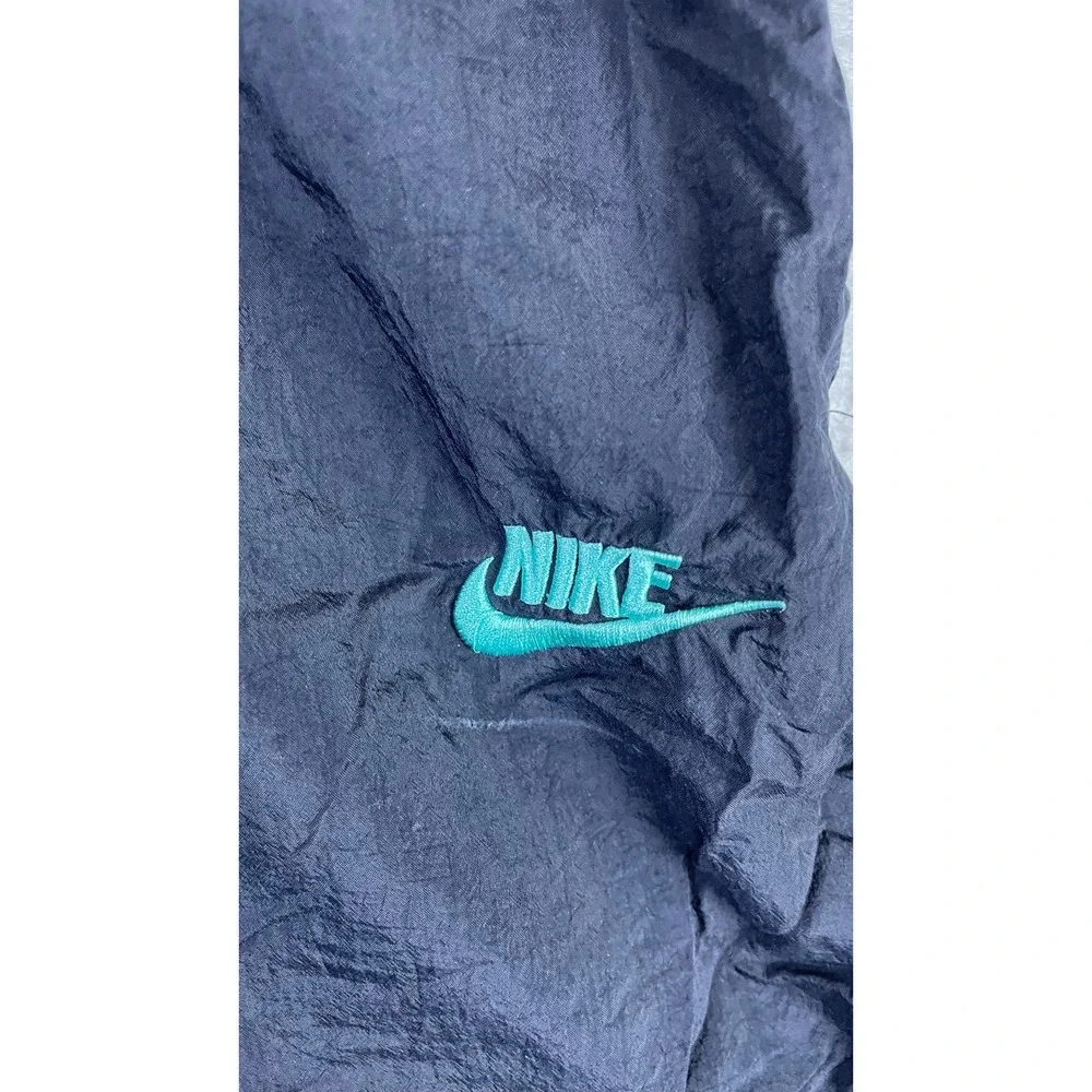 Nike Shorts Mens Large Blue Excellent Graphic Daisy Globe Peace Sign Nylon